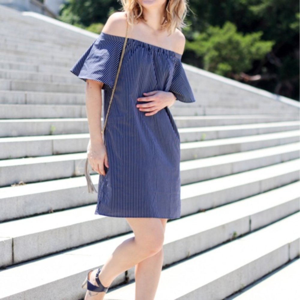 Banana Republic Navy & Gray Striped Women’s Mini Dress sz XS EUC